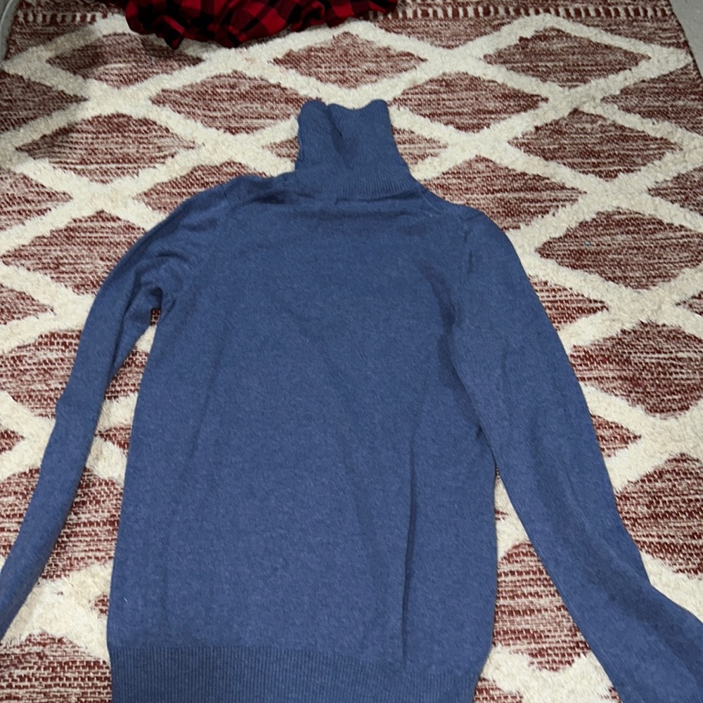 New sweater Gilmore girls vibe’s,blue grayish.barely used